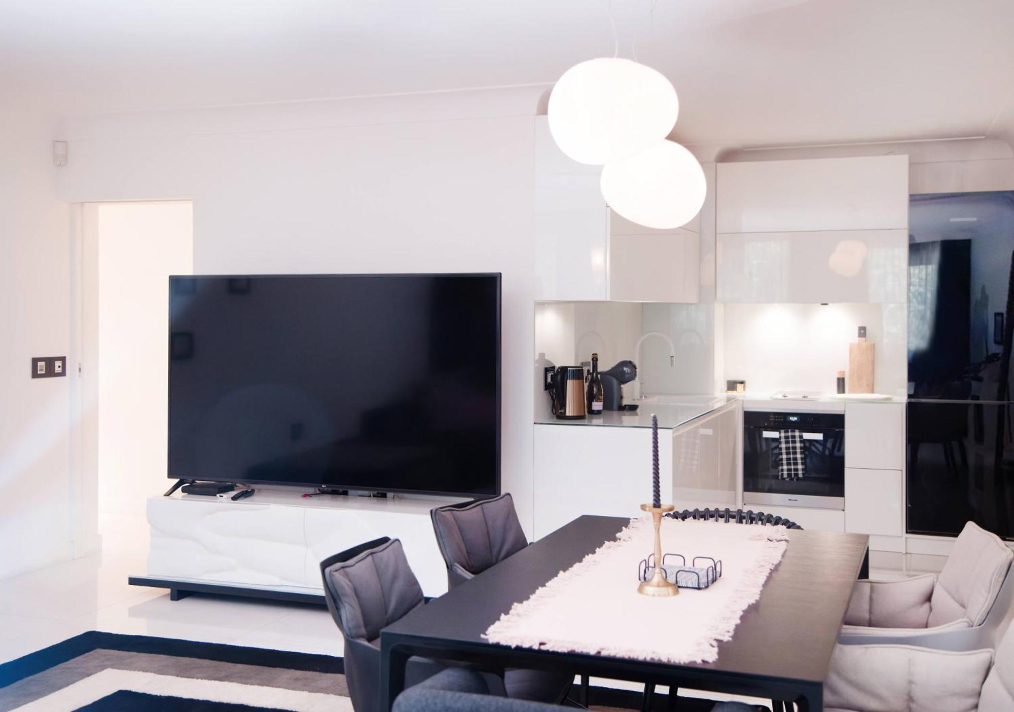 Apartament Fendi Style In Lozenets, Marinela